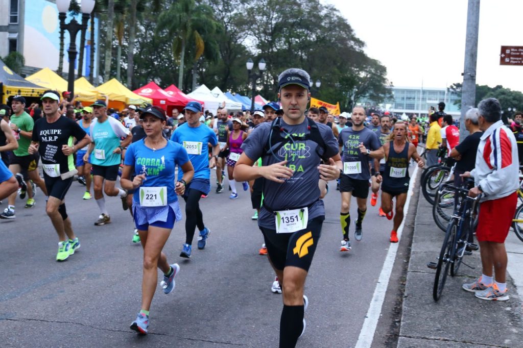 Maratona de Curitiba Rumo 2022 reúne 10 mil atletas