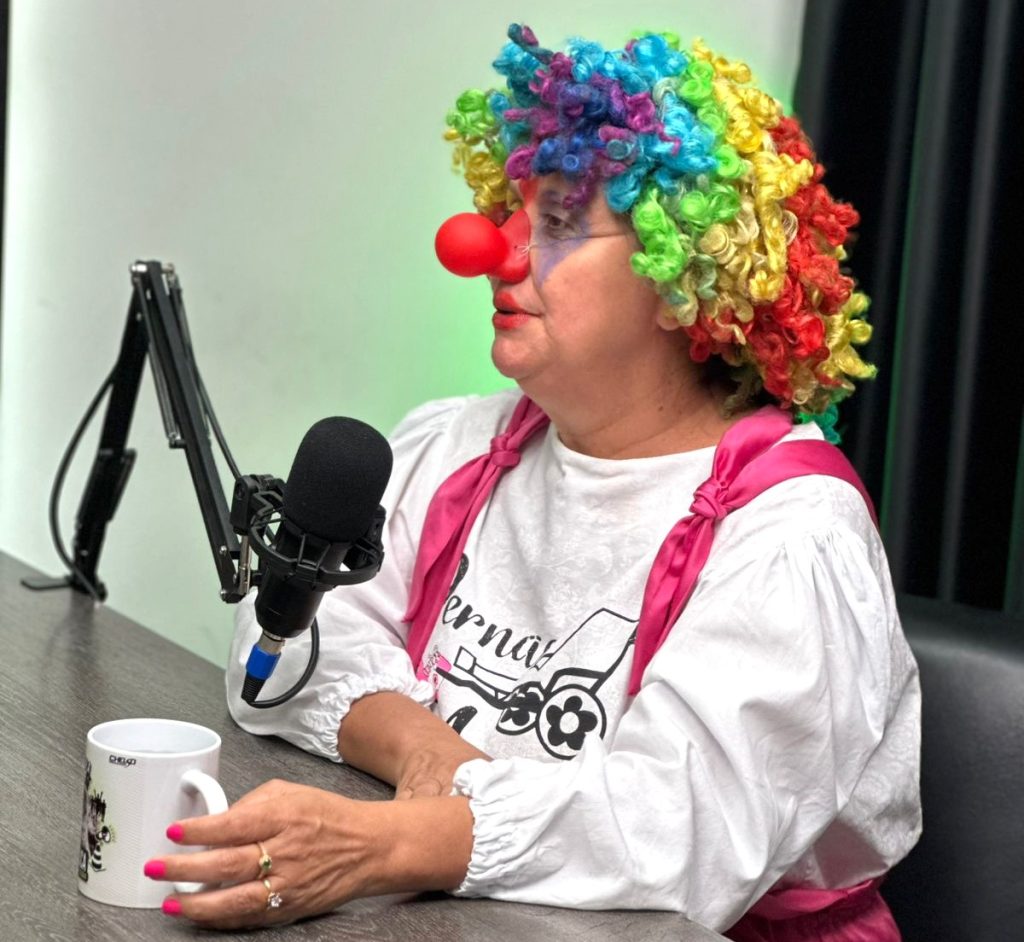 Lilica das Pernas da Alegria é a entrevistada de hoje no FalaTimeCast