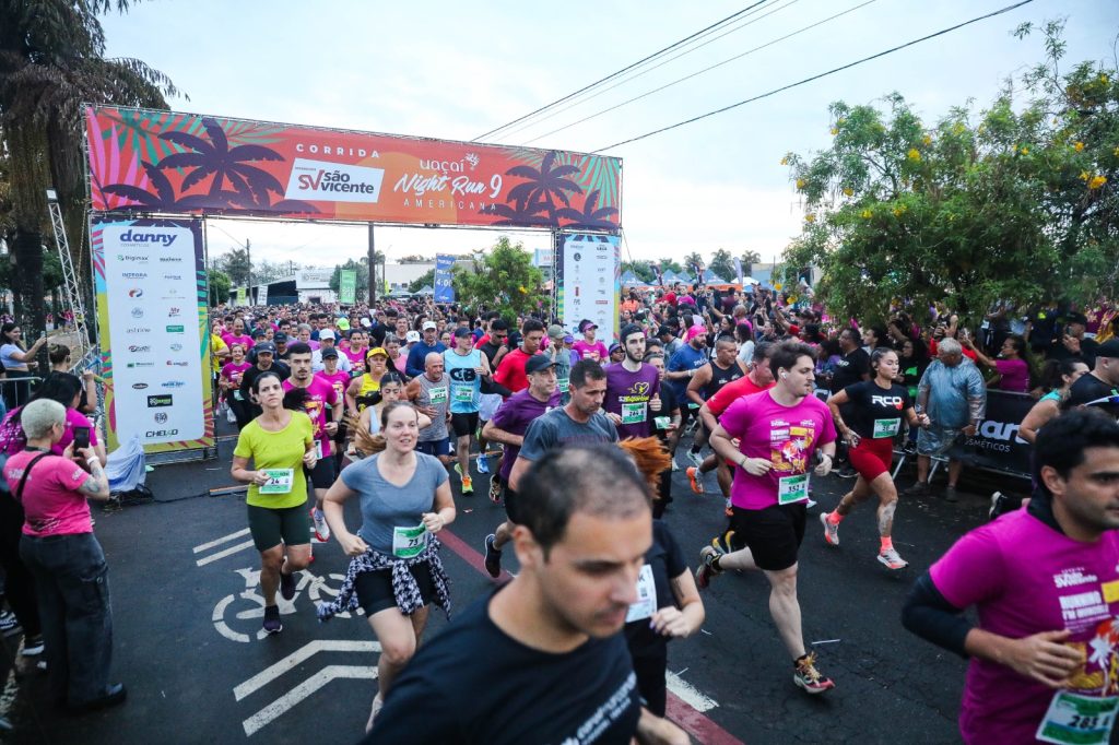 Anúncio das alterações das vias para a Corrida São Vicente Uaçaí de Americana; prova acontece no sábado, dia 31/10